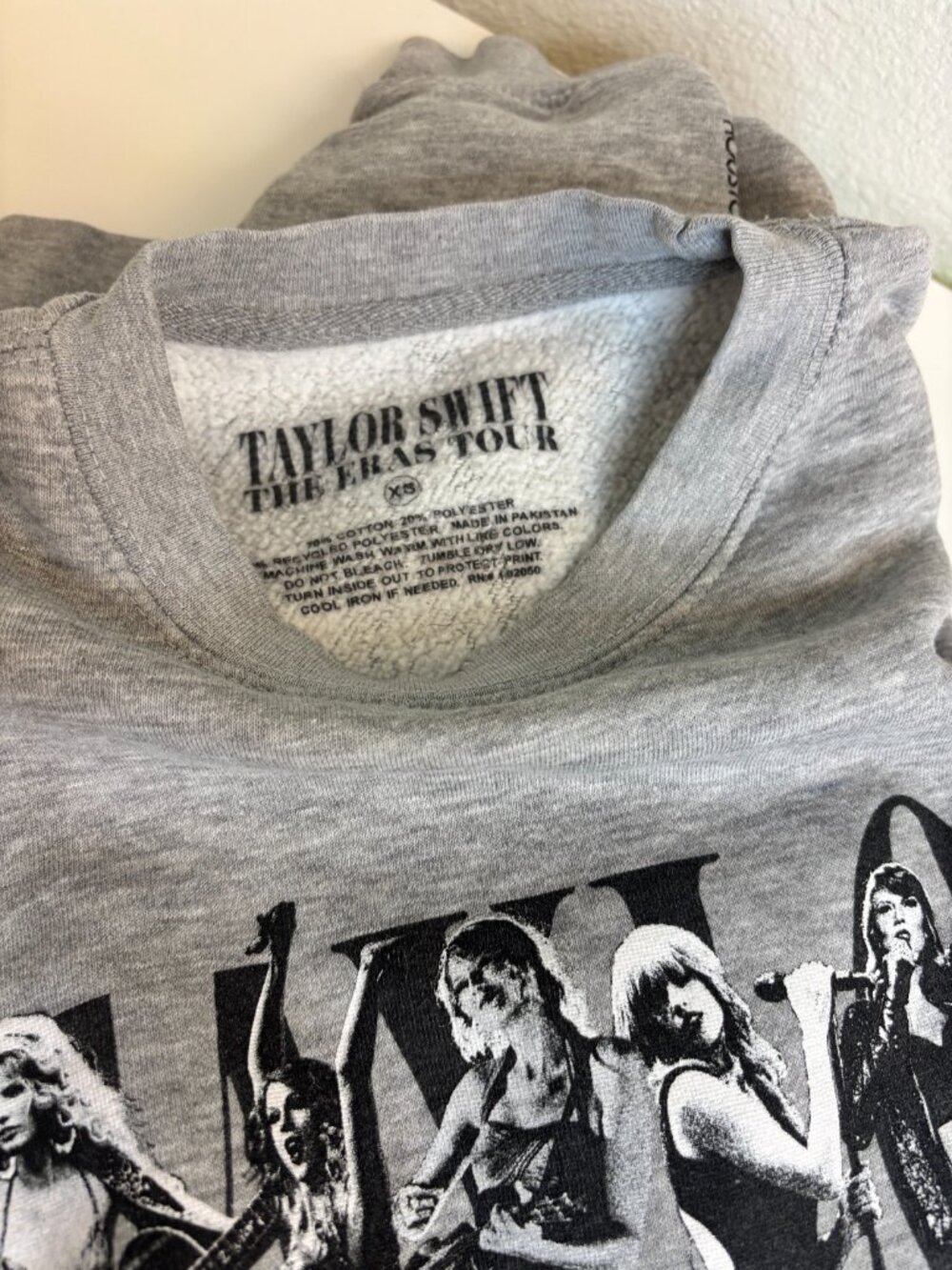 Official Taylor Swift 2023 Eras Tour Concert Sweatshirt XS